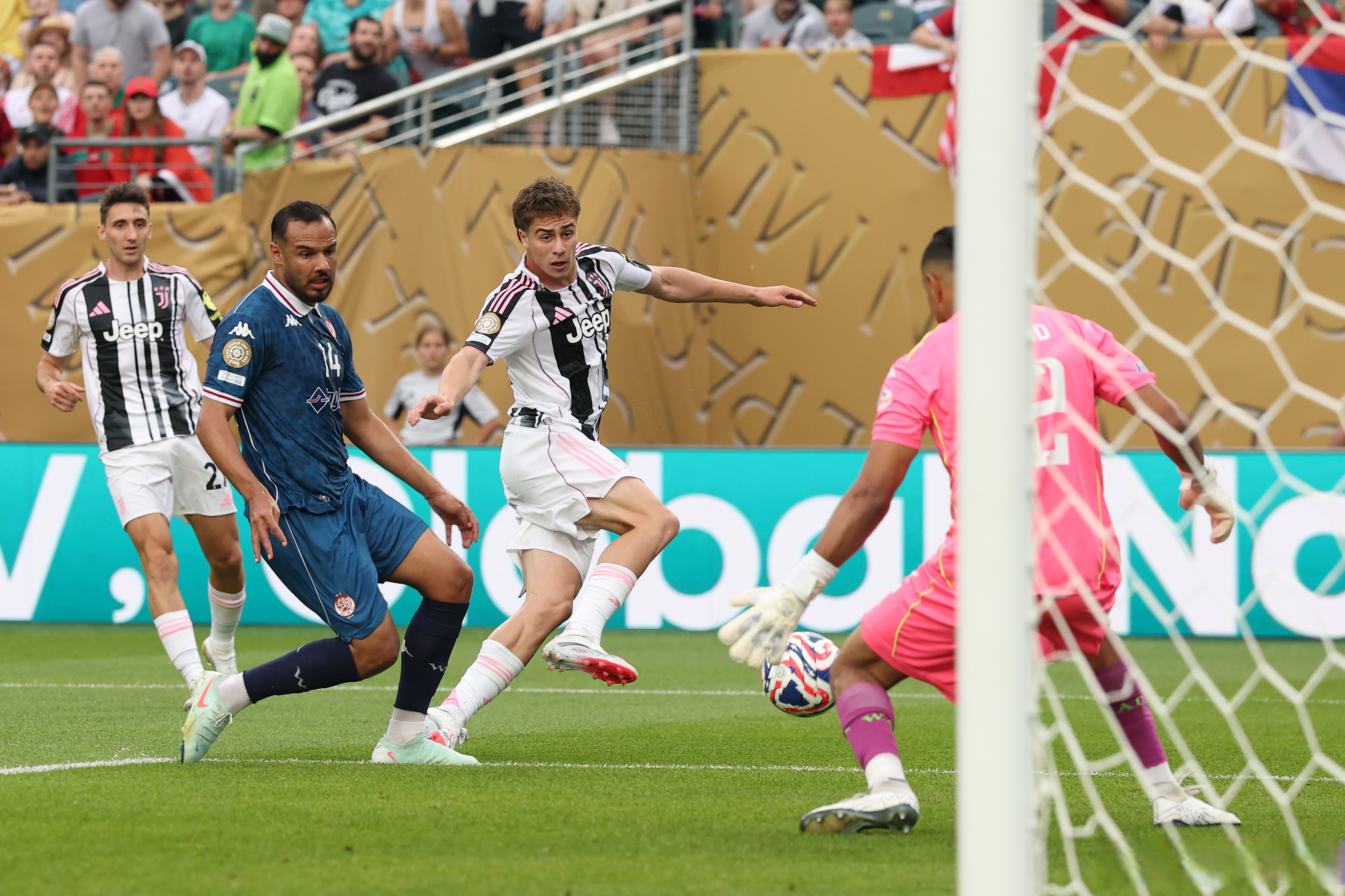 关于尤文图斯前锋连入数球，成为球队欧冠争冠最大希望的信息