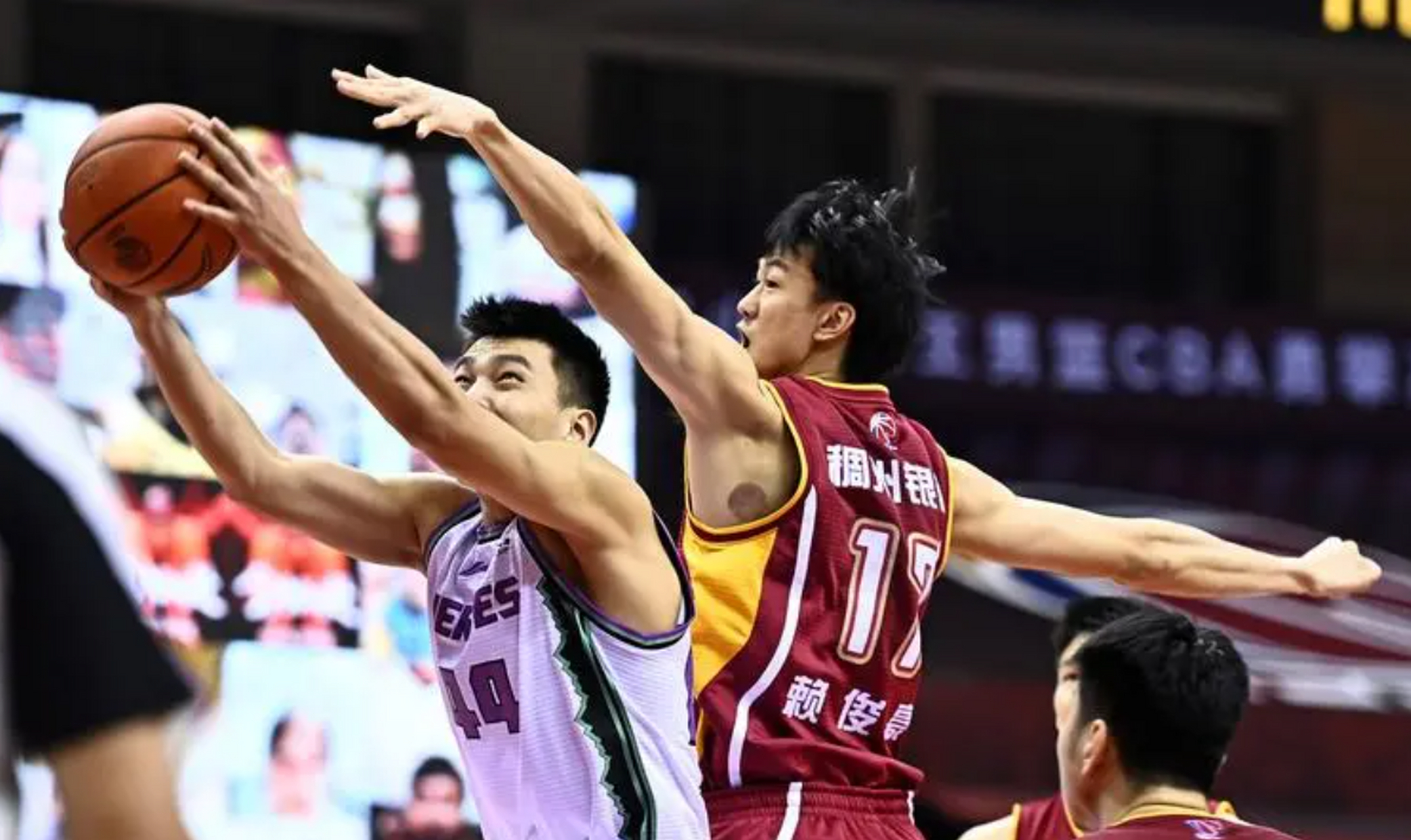 官方网站-江苏男篮对决浙江稠州队，情势激烈的简单介绍