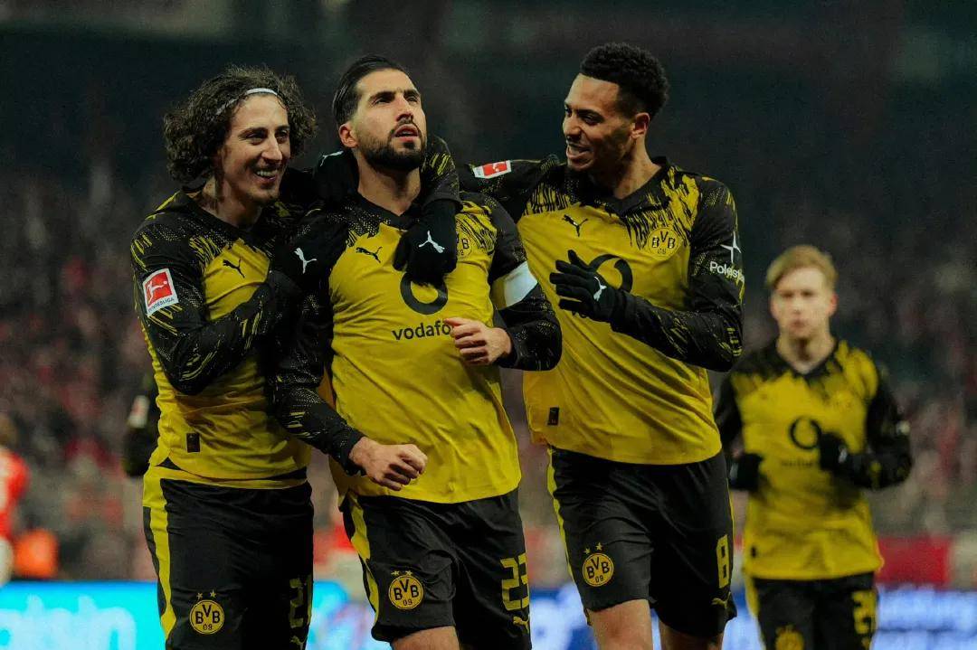 多特蒙德队主力受伤,将缺席未来几场比赛(多特蒙德主力队员名单) 多特蒙德队主力受伤,将缺席未来几场比赛(多特蒙德主力队员名单)